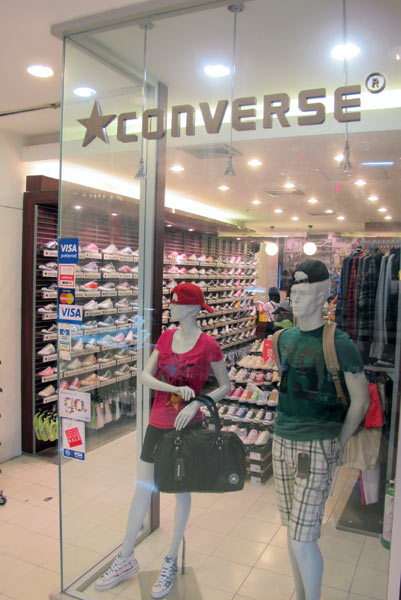 converse plaza