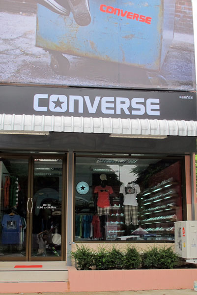 Converse (Suthep Rd)