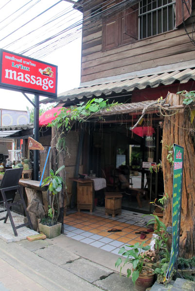 Le'Lux Massage (Moon Muang Soi 6)