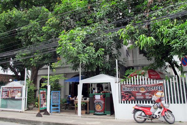 Miracle Coffee Shop (Ratchaphakhinai Rd)