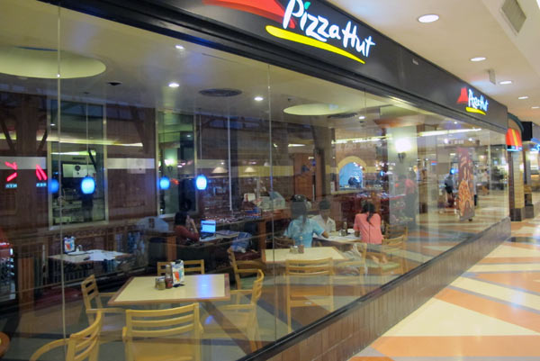 Pizza Hut @Central Airport Plaza