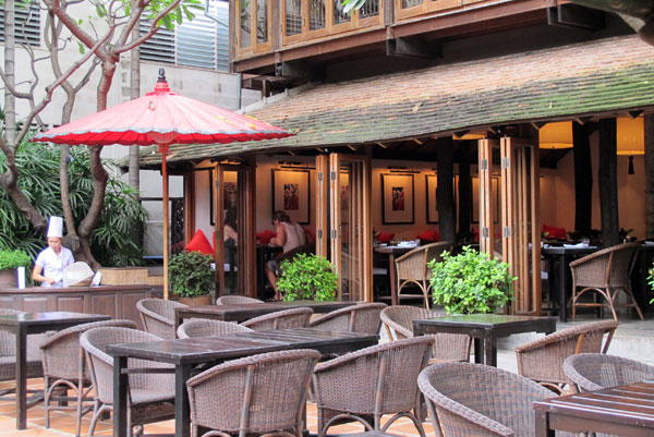 Ruen Tamarind Restaurant @Tamarind Village