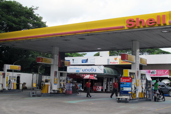 Shell (Bunrueang Rit Rd)