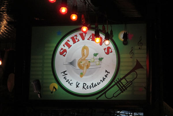 Stevan's Music & Restaurant