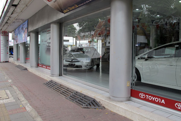 Toyota (Ratchadamnoen Rd)