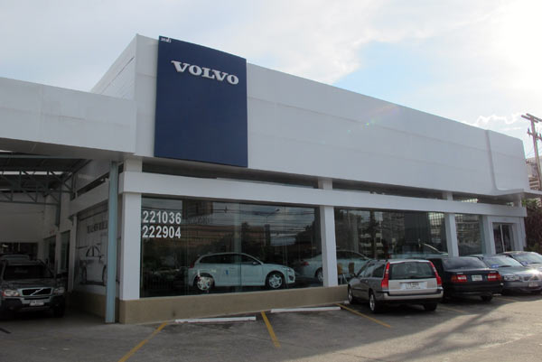 Volvo (Chiang Mai - Lampang Superhighway)