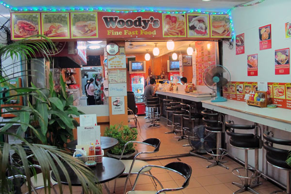 Woody's Fast Food