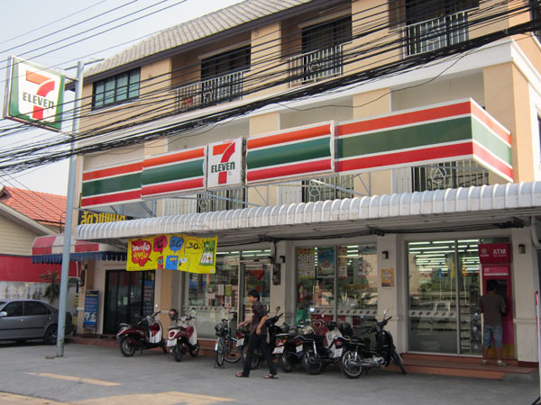 7 Eleven (Ched Yot-Chang Khian Rd)