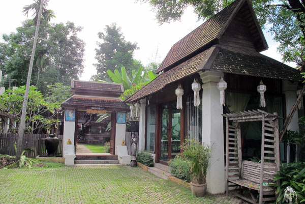 Baan Singkham Resort