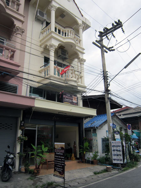 Baan Suksan Guesthouse