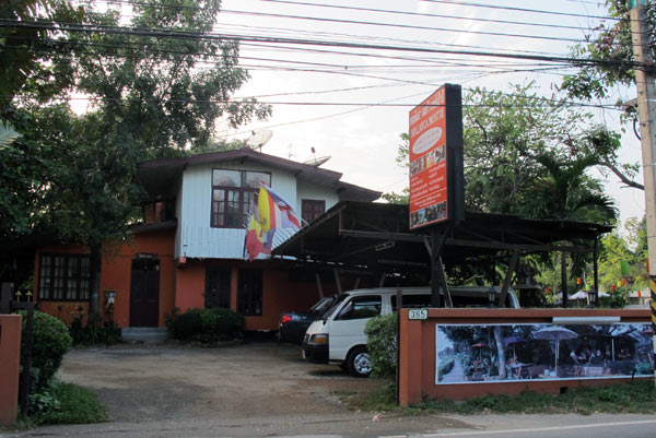 Hollanda Montri Guesthouse