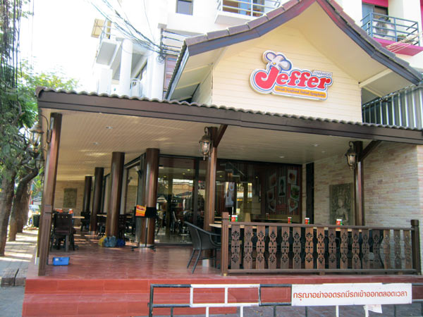 Jeffer (Nimmanhaemin Rd)