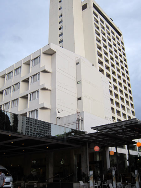 Pornping Tower Hotel