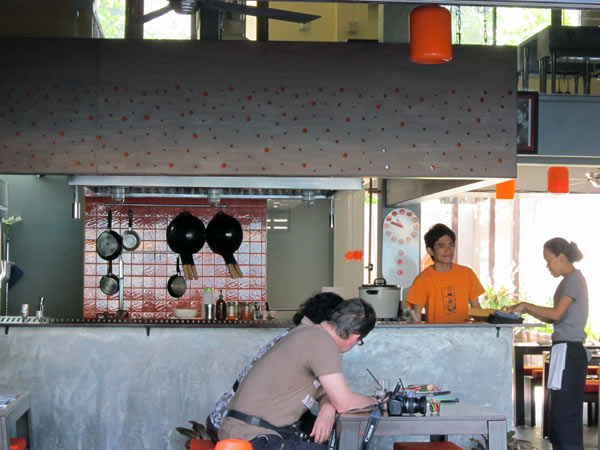 Pum Thai Restaurant & Cooking School