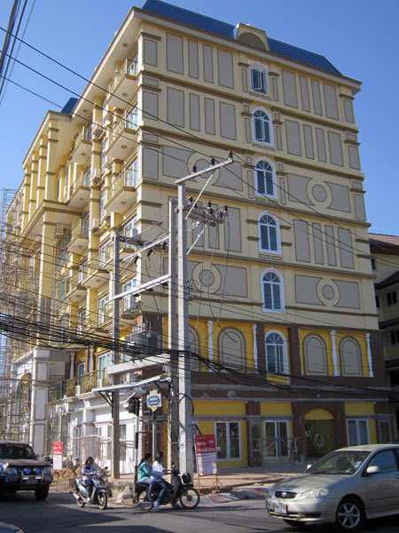 Victoria Nimman Hotel