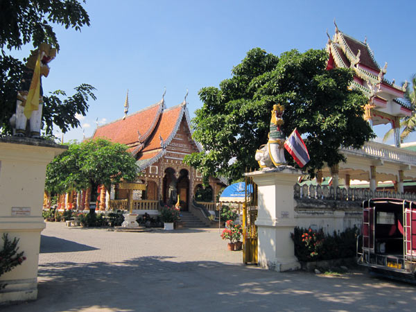 Wat Pa Pao Nai