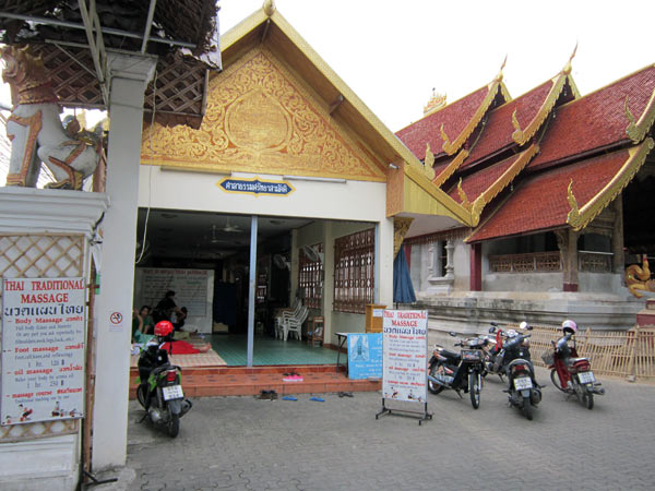 Wat Sumpao Thai Massage