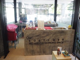 9W Bed & Co-Working space