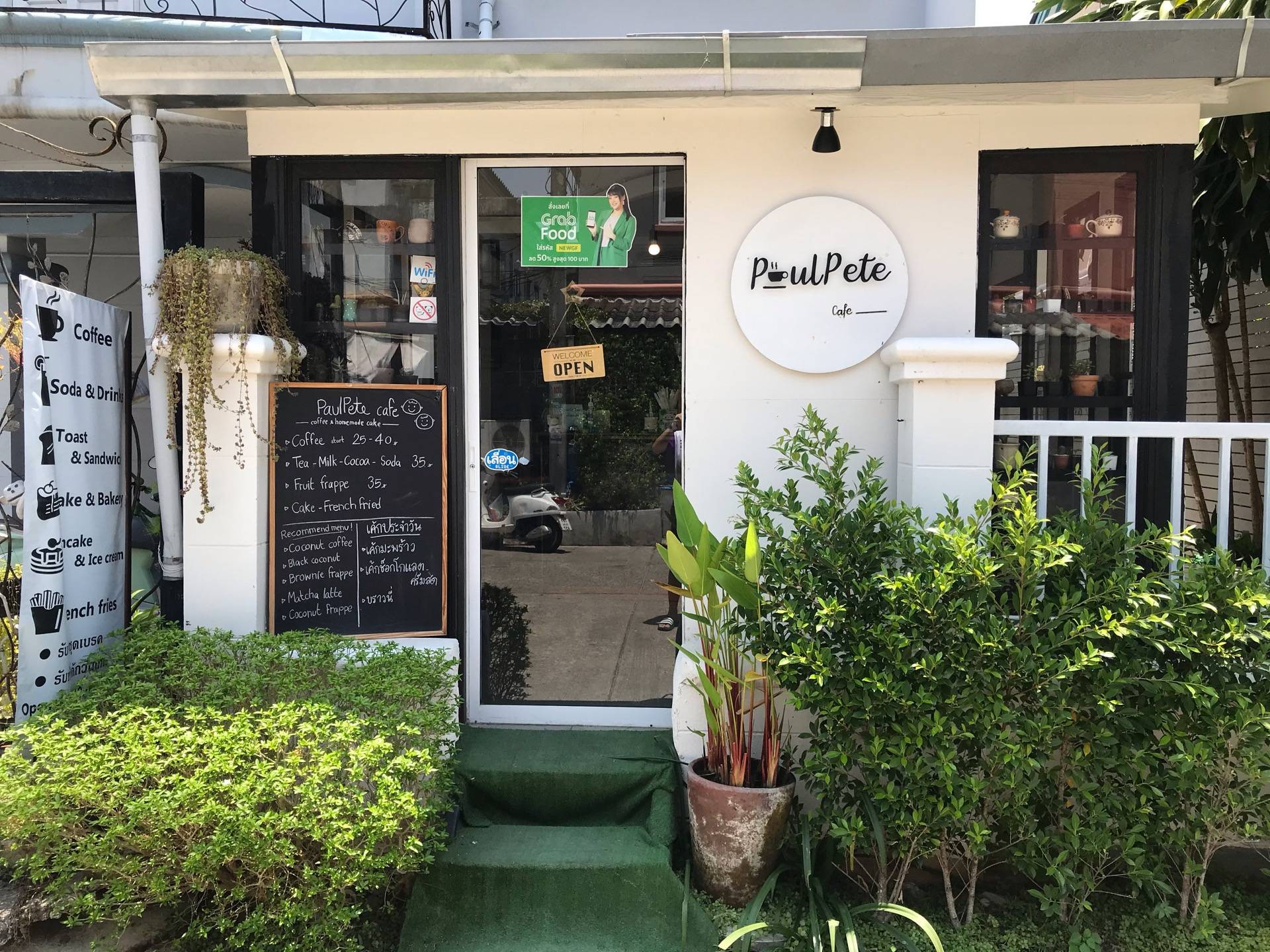 PaulPete Organic Cafe