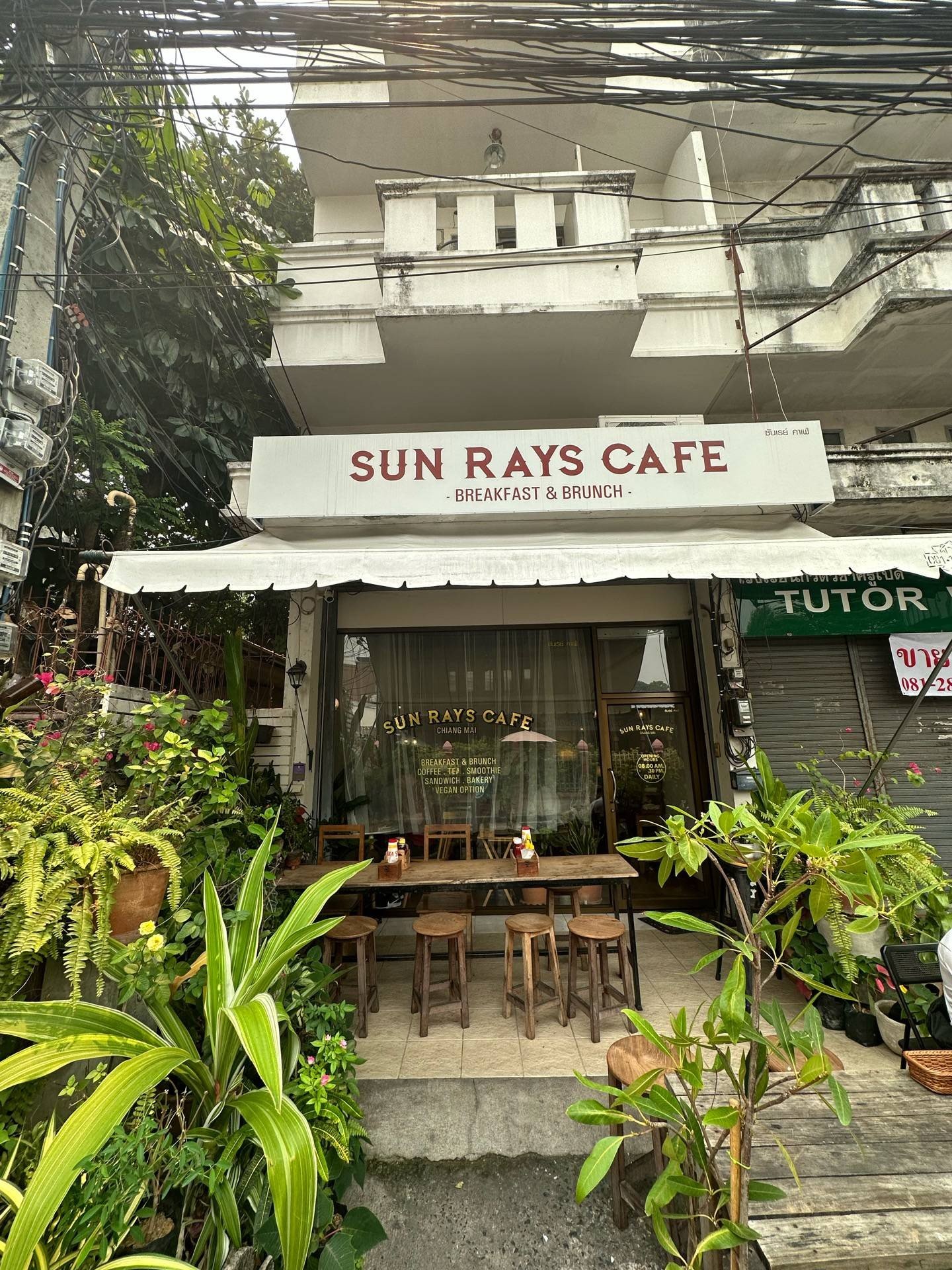 Sun Rays Cafe