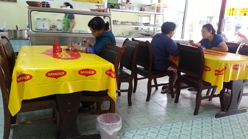 Tien Sieng offers vegetarian food, but the taste is mainly derived from Maggi and additives (MSG)